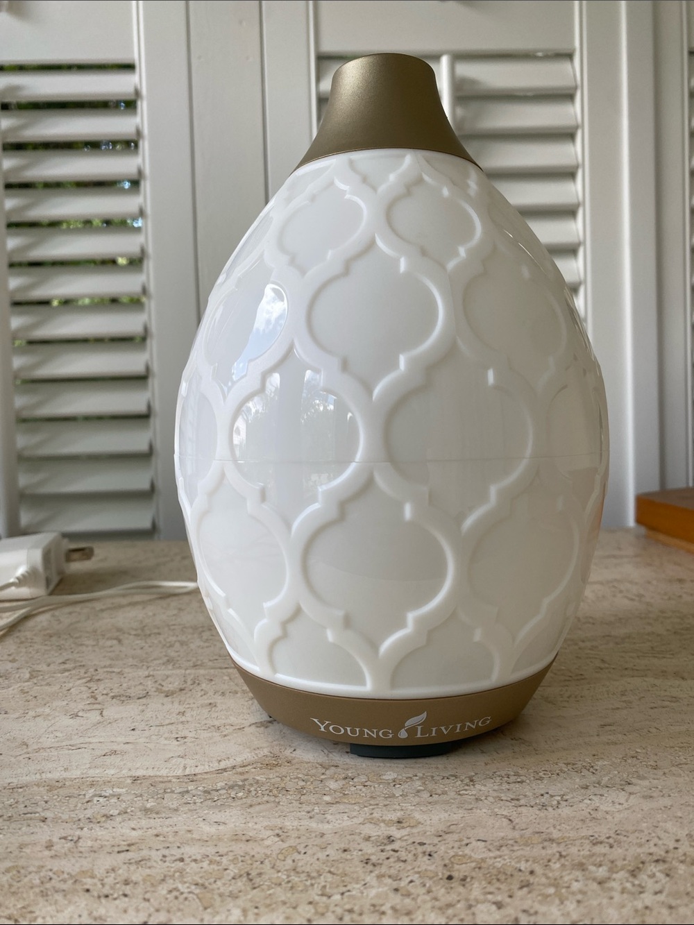 Young Living White and Gold Ceramic Aroma Diffuser - Picture 2 of 2